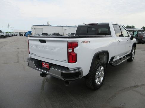 Certified 2022 Chevrolet Silverado 2500 LTZ w/ LTZ Convenience Package AWD/4WD image 6