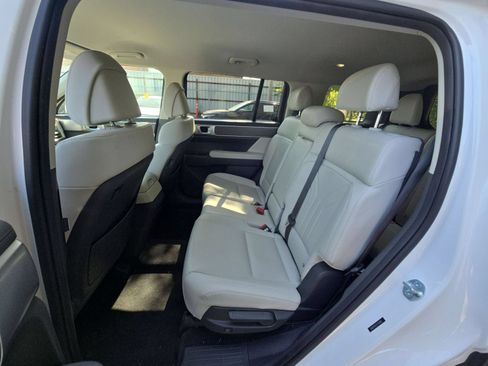 Used 2026 Hyundai Santa Fe SEL FWD image 10