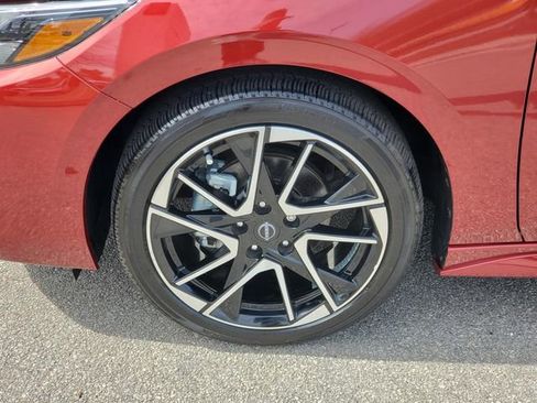 Certified 2024 Nissan Sentra SR w/ SR Premium Package image 10