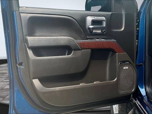 Used 2018 GMC Sierra 1500 SLT AWD/4WD image 21