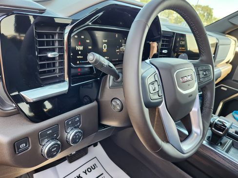 Used 2026 GMC Sierra 1500 SLT w/ SLT Premium Package AWD/4WD image 25