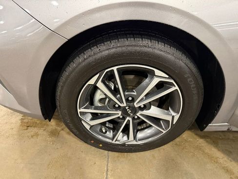 Certified 2024 Kia Forte LXS image 10