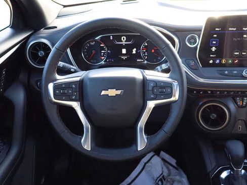 Certified 2025 Chevrolet Blazer Premier w/ Driver Confidence II Package image 9