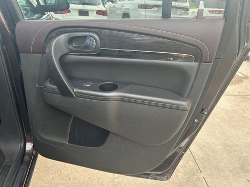 Used 2017 Buick Enclave Leather image 16
