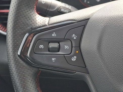 Used 2024 Chevrolet Trax RS w/ Driver Confidence Package FWD image 20