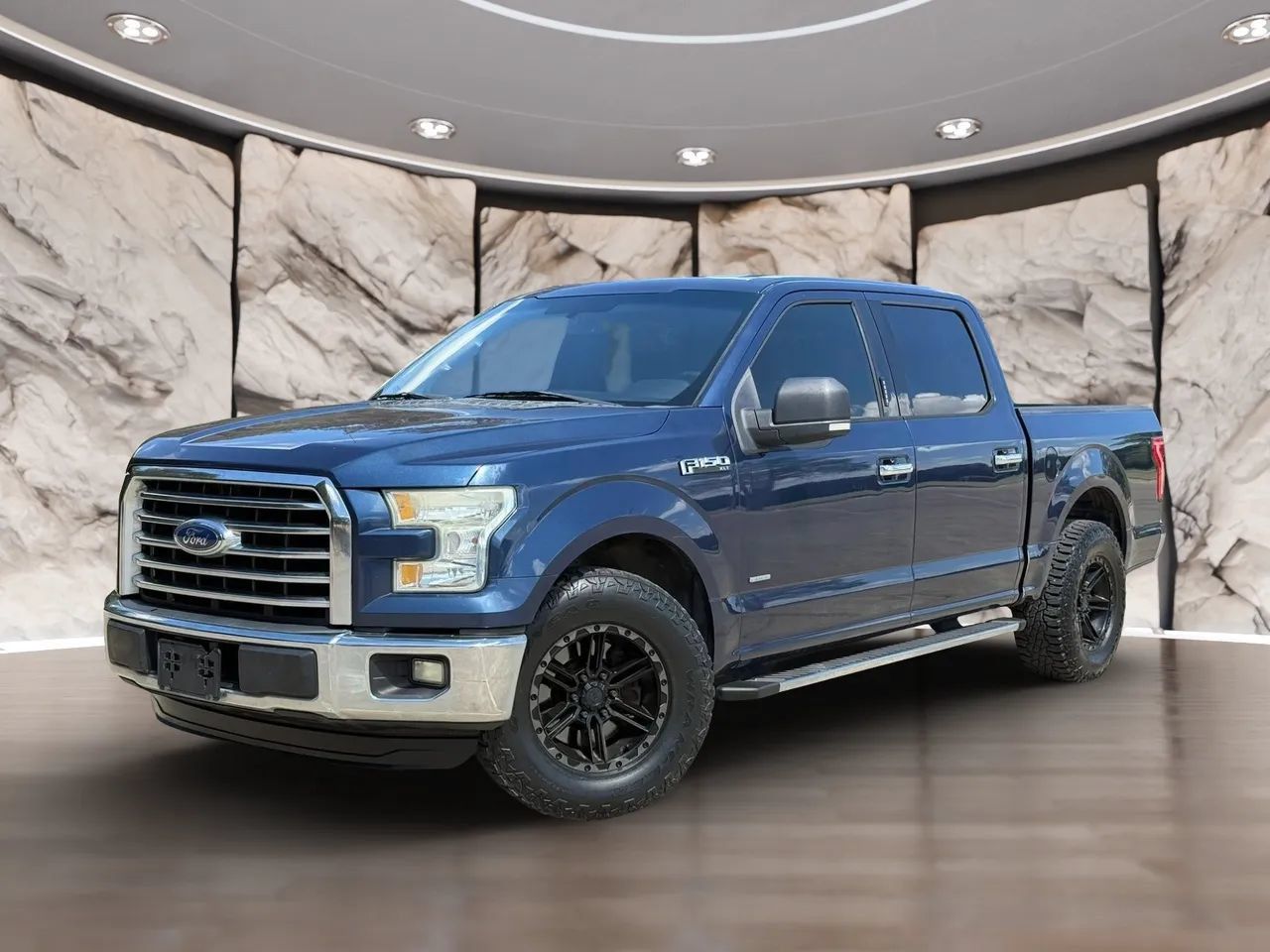 Used 2015 Ford F150 XLT w/ Equipment Group 302A Luxury RWD image 1