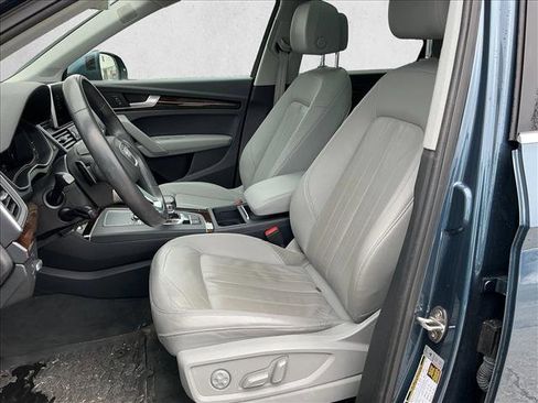 Used 2018 Audi Q5 2.0T Premium Plus w/ Premium Plus Package image 12