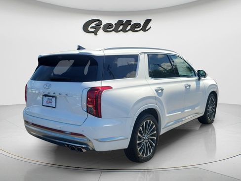 Used 2023 Hyundai Palisade Calligraphy FWD image 5