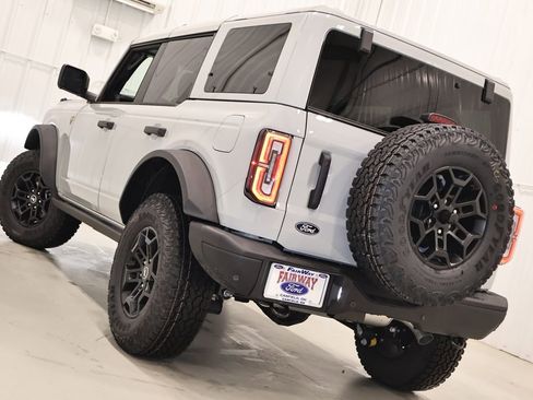 New 2026 Ford Bronco Badlands image 34