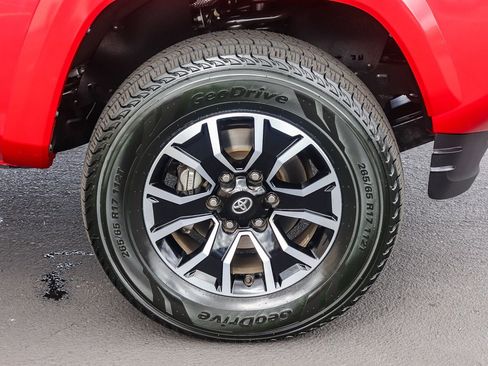 Certified 2021 Toyota Tacoma TRD Sport w/ Technology Package RWD image 9