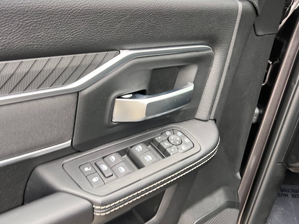 New 2026 RAM 3500 Big Horn AWD/4WD image 22