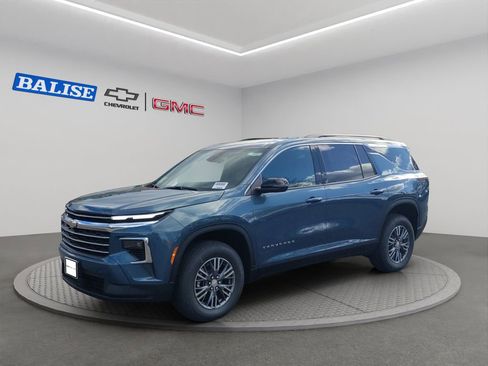 New 2026 Chevrolet Traverse LT w/ LPO, Floor Liner Package image 2