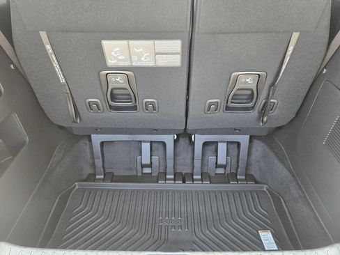 New 2026 Kia Carnival SX Prestige FWD image 23