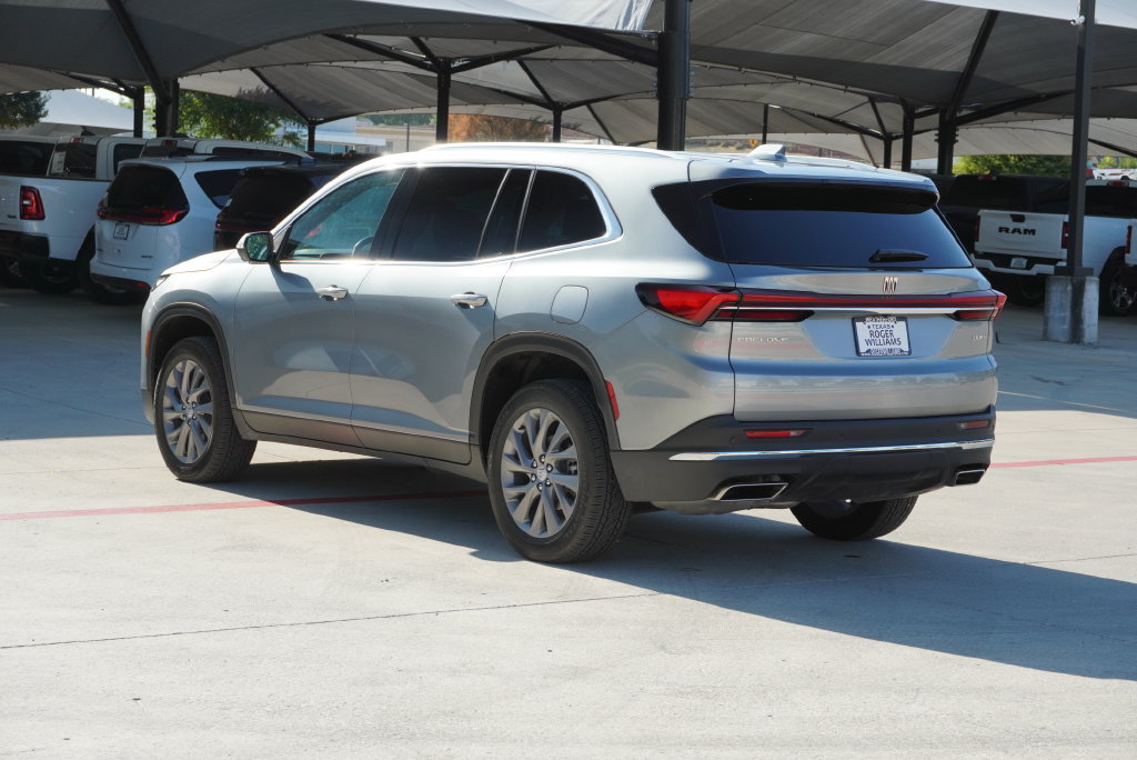 Used 2026 Buick Enclave Preferred FWD image 3