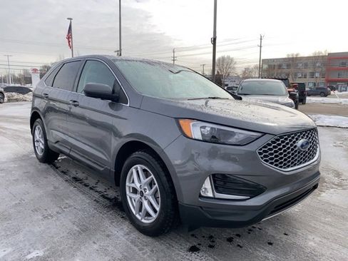 Certified 2023 Ford Edge SEL w/ Convenience Package image 3