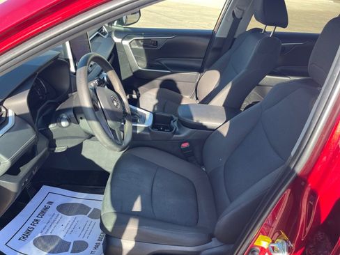 Certified 2023 Toyota RAV4 LE image 9