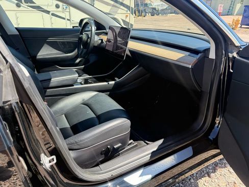 Used 2018 Tesla Model 3 Long Range AWD/4WD image 21