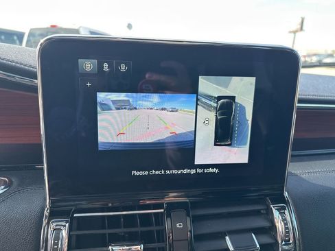 Used 2021 Lincoln Navigator Reserve w/ Luxury Package image 28