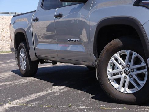 Used 2023 Toyota Tundra SR5 w/ SR5 Convenience Package AWD/4WD image 4
