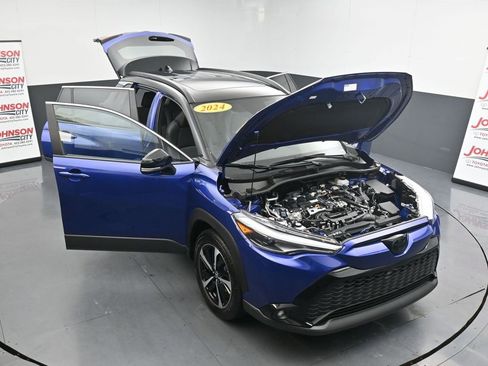 Used 2024 Toyota Corolla Cross XSE image 46