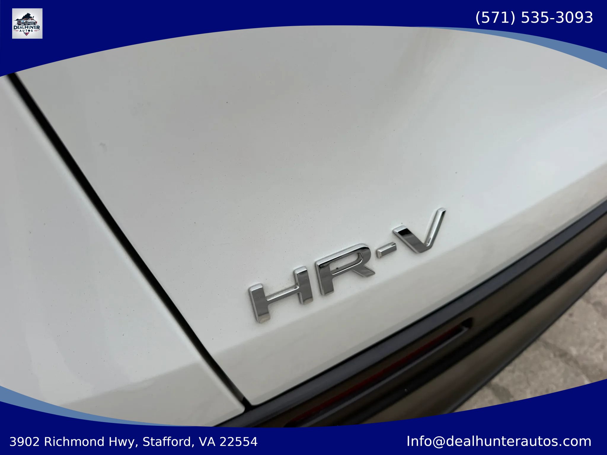Used 2023 Honda HR-V LX image 12