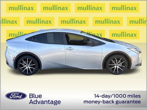 Used 2024 Toyota Prius Limited image 2