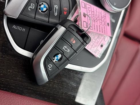 Used 2023 BMW 330i Sedan w/ Driving Assistance Package RWD image 2