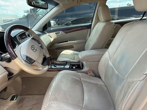 Used 2012 Toyota Avalon Limited FWD image 4