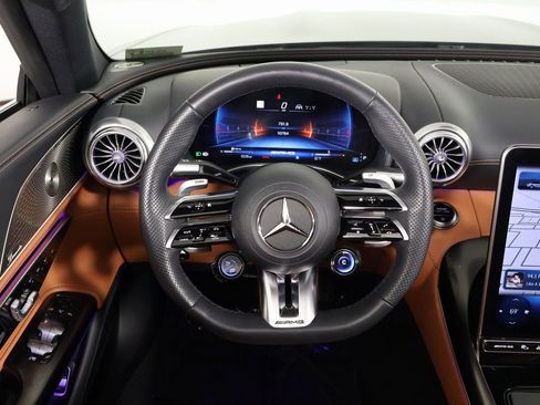 Certified 2022 Mercedes-Benz SL 55 AMG 4MATIC image 4