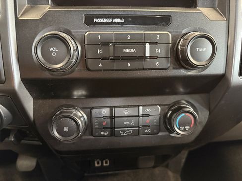 Used 2019 Ford F150 XLT w/ Equipment Group 302A Luxury image 33