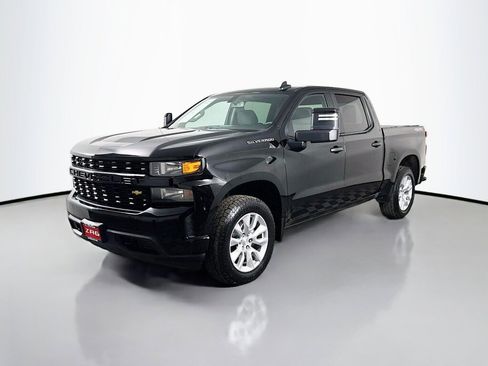 Used 2019 Chevrolet Silverado 1500 Custom w/ Custom Max Trailering Package image 1