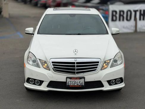 Used 2010 Mercedes-Benz E 550 Sedan image 4