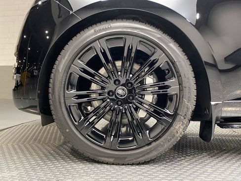 Certified 2023 Land Rover Range Rover SE AWD/4WD image 10