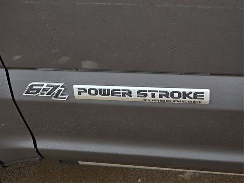 Used 2020 Ford F250 Platinum w/ Tremor Off-Road Package image 3