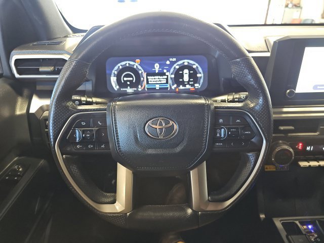 Used 2025 Toyota 4Runner TRD Off-Road AWD/4WD image 19