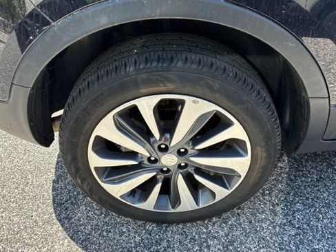 Used 2022 Buick Encore Preferred w/ Safety Package image 9