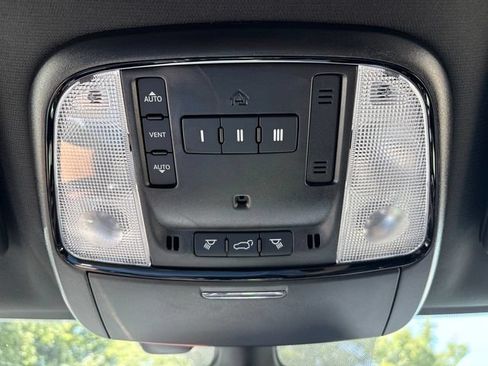Used 2025 Dodge Durango R/T w/ Blacktop Package AWD/4WD image 14