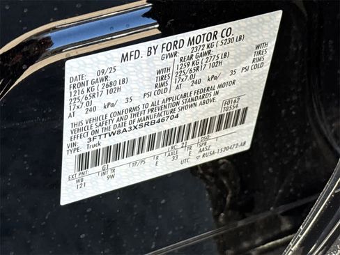 New 2025 Ford Maverick XL image 28