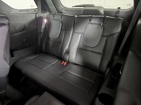 Used 2026 Ford Explorer ST-Line w/ ST-Line Street Pack RWD image 11