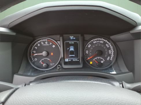 Used 2022 Toyota Tacoma SR image 21