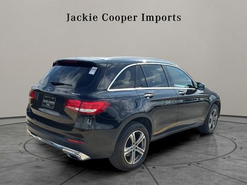 Used 2018 Mercedes-Benz GLC 300 4MATIC image 5