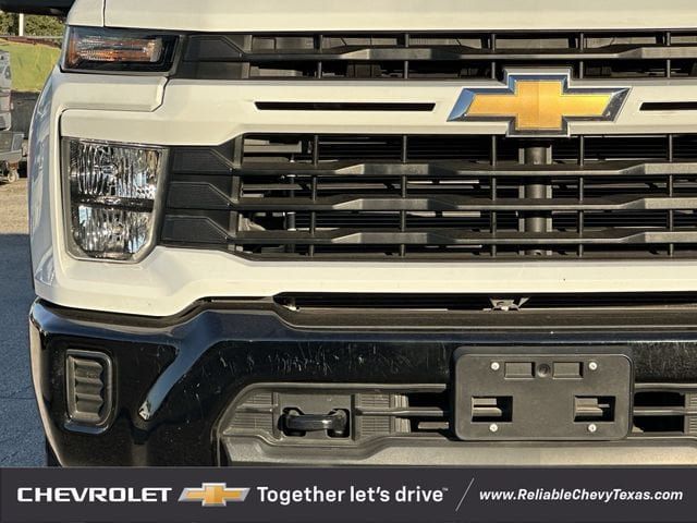 Used 2024 Chevrolet Silverado 2500 Custom w/ Custom Value Package AWD/4WD image 7