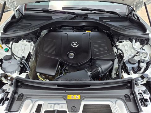 Used 2025 Mercedes-Benz GLC 350e 4MATIC image 26