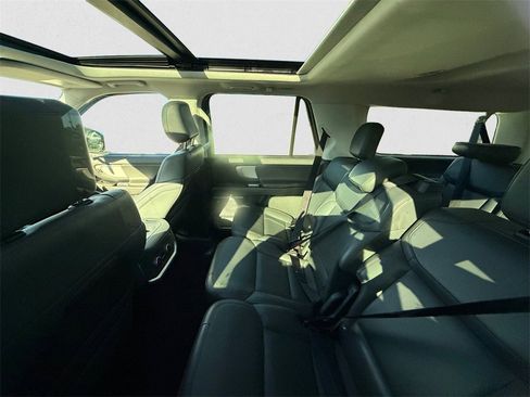 Used 2025 Ford Expedition Max Active image 8