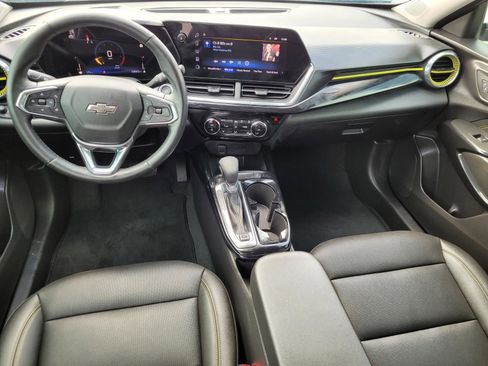 Used 2025 Chevrolet Trax ACTIV w/ Driver Confidence Package FWD image 16