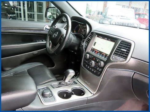 Certified 2018 Jeep Grand Cherokee Limited AWD/4WD image 8