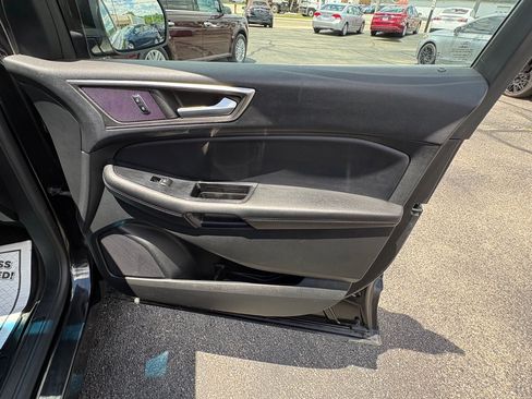 Used 2015 Ford Edge SEL w/ Equipment Group 201A AWD/4WD image 16