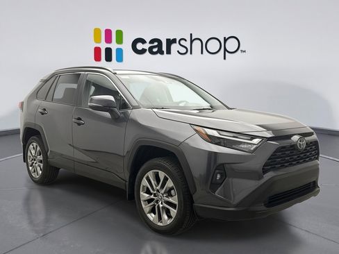 Used 2023 Toyota RAV4 XLE Premium AWD/4WD image 7