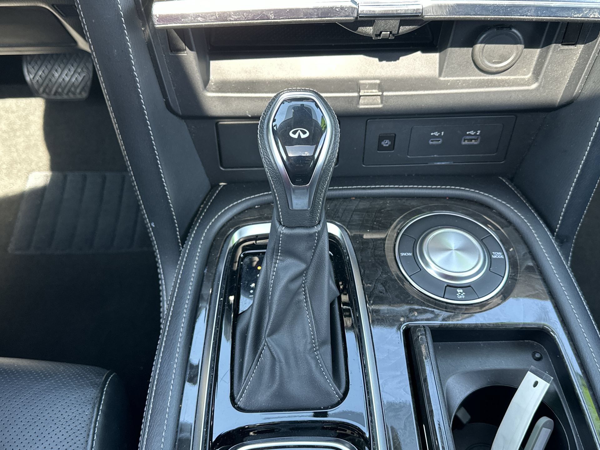 Used 2024 INFINITI QX80 Luxe RWD image 28