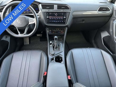 Used 2024 Volkswagen Tiguan SE image 14